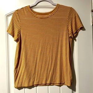 Women’s shirt sleeved t - American Eagle soft and sexy